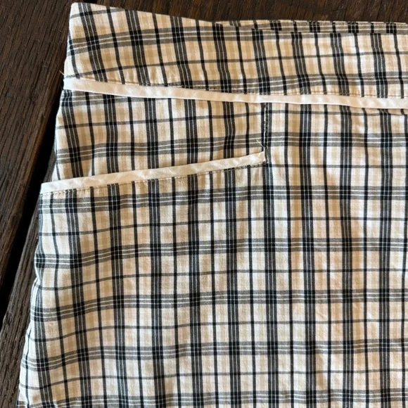 IZOD GOLF Skort Skirt Shorts Cream, Beige & Black Plaid Womens Size 16 - Picture 3 of 13